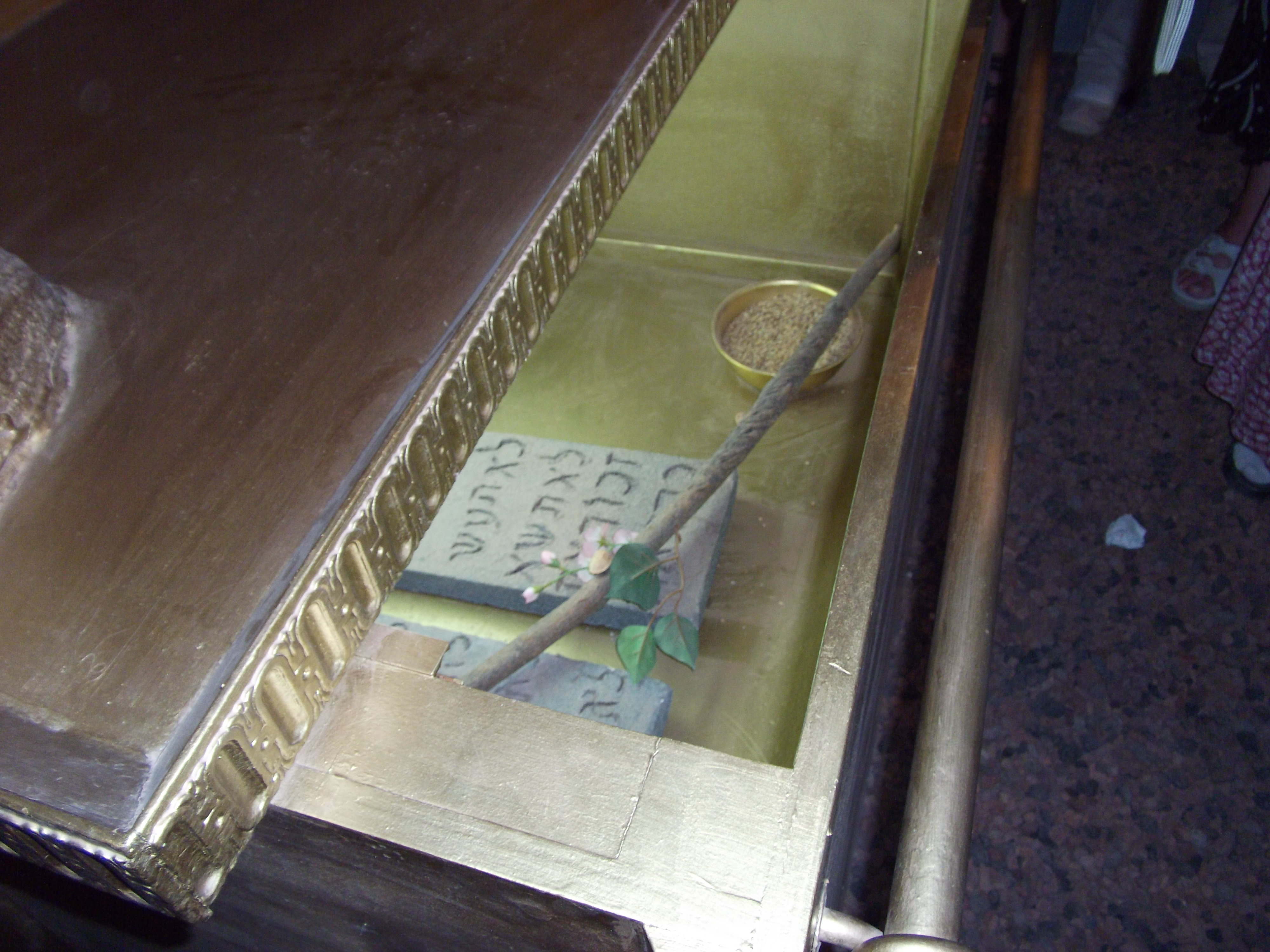 Tabernacle photograph 38